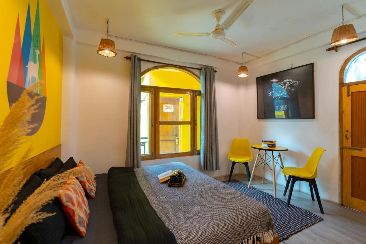 Nomads Hostel Kasol Exteriör bild
