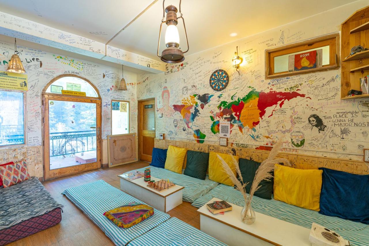 Nomads Hostel Kasol Exteriör bild