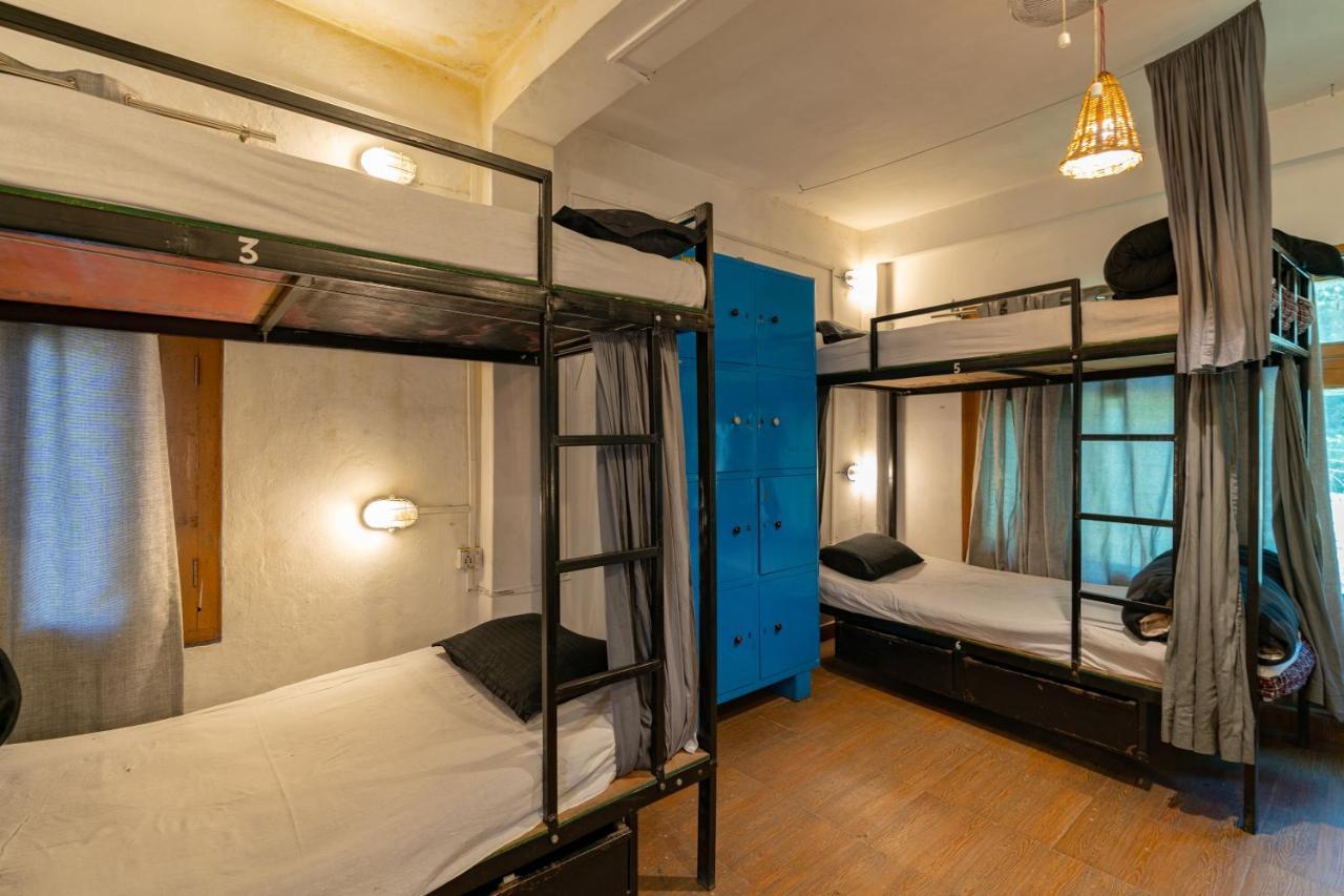 Nomads Hostel Kasol Exteriör bild