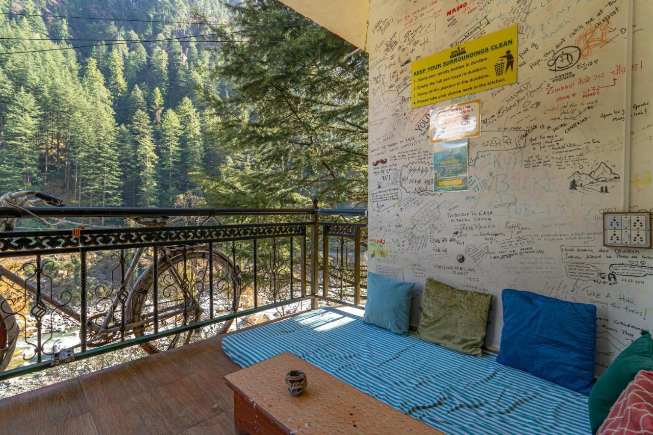 Nomads Hostel Kasol Exteriör bild
