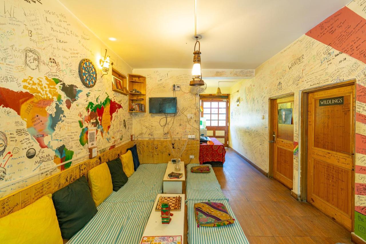 Nomads Hostel Kasol Exteriör bild