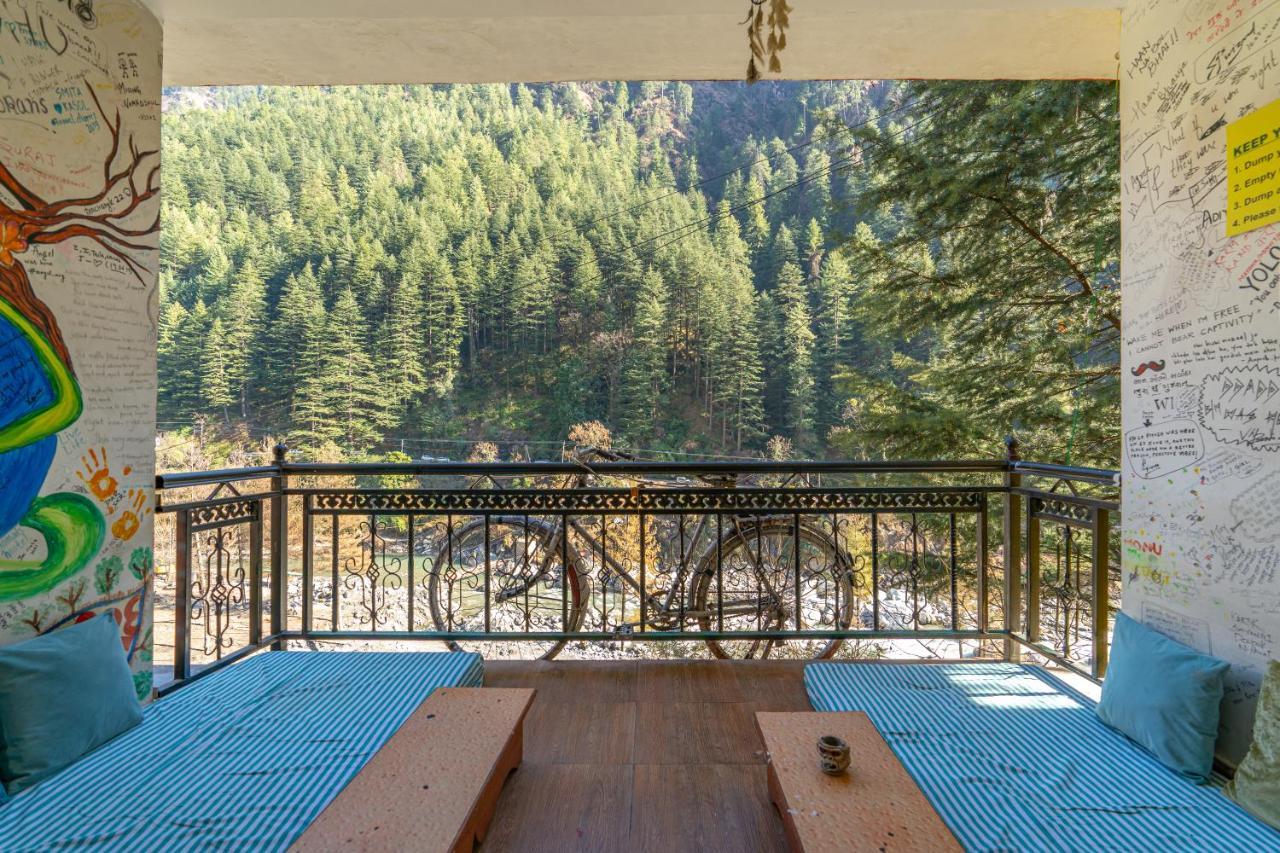 Nomads Hostel Kasol Exteriör bild