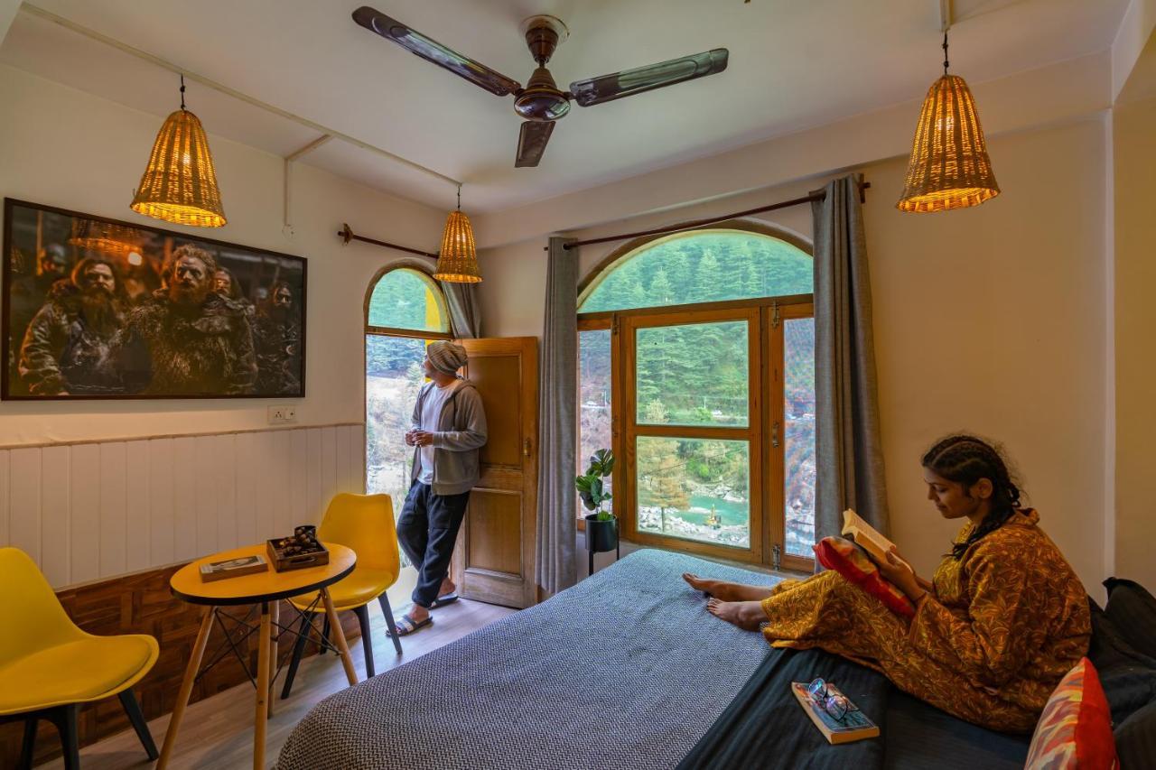 Nomads Hostel Kasol Exteriör bild